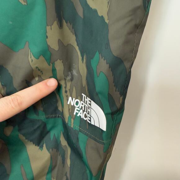 The North Face Boy's Freedom Insulated Snow Pants Green Camo Medium DryVent - Picture 3 of 7